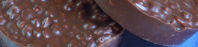 Turrón de chocolate y avellanas