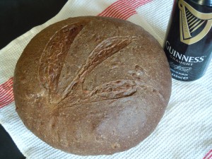 Pan de malta con Guinness y Parmesano